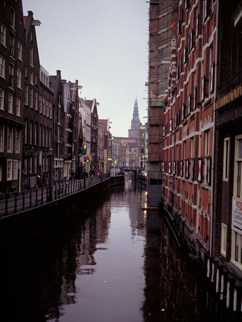 13-7 Amsterdam, the Netherlands, March 1998/ Leica Minilux 40mm Kodak EBX