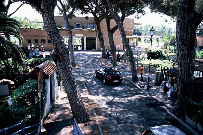 57-3 Venice, Italy, September 2003/ Leica Minilux 40mm Kodak EBX