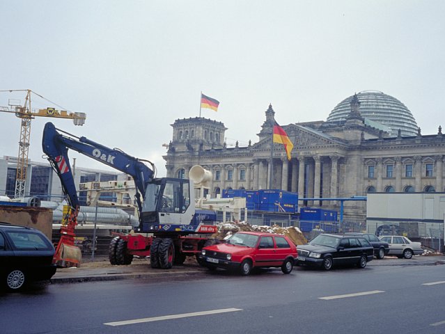 17-5 Parliament Building, Berlin, Germany, November 1999/ Leica Minilux Summarit 40mm Kodak EBX