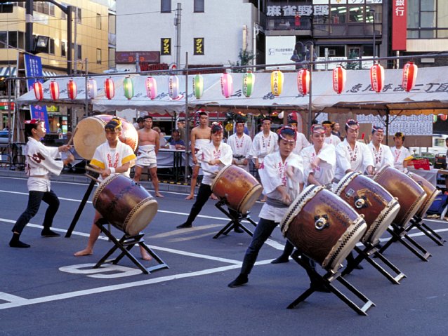 26-11 Ebisu, Tokyo, Japan, July 1999/ Leica Minilux Summarit 40mm Kodak EBX