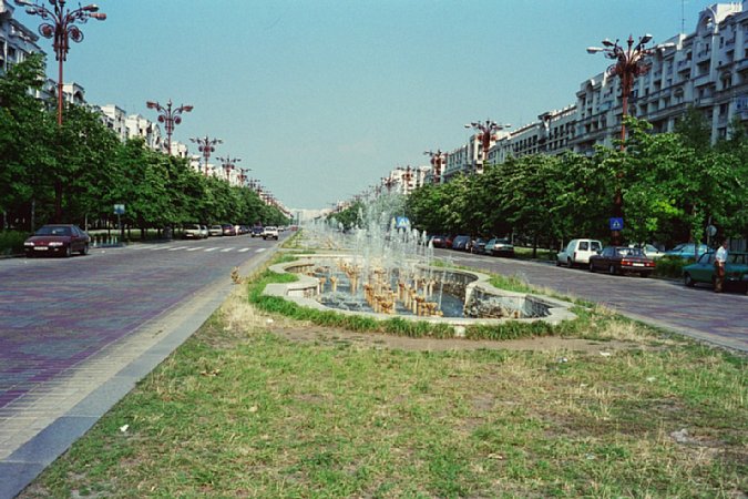 38-1 Bucharest, Romania, June 1996/ Niokon Teletouch 35 - 65 mm KDK G100-5