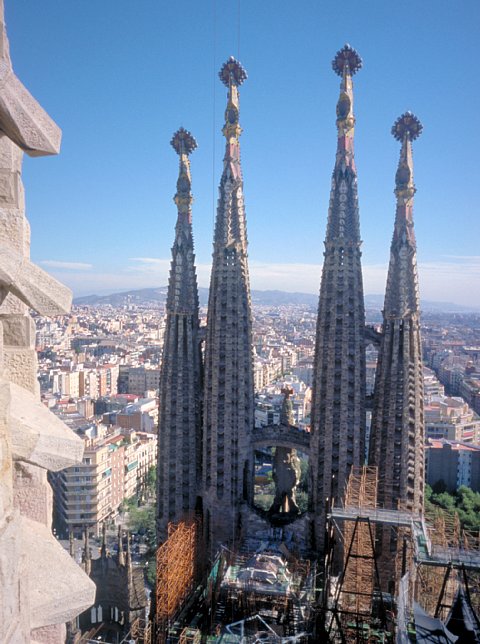 46-6 Sagrada Familia, Barcelona, Spain, September 2003/ Bessa L Snapshot Scopar 25mm Fuji RHPIII