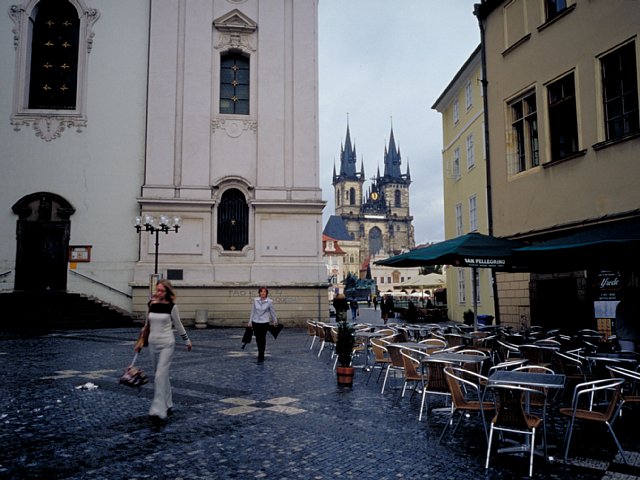 48-8 Historic District, Prague, Czeck Republic, September 2003/ Bessa L Snapshot Scopar 25mm Kodak EBX