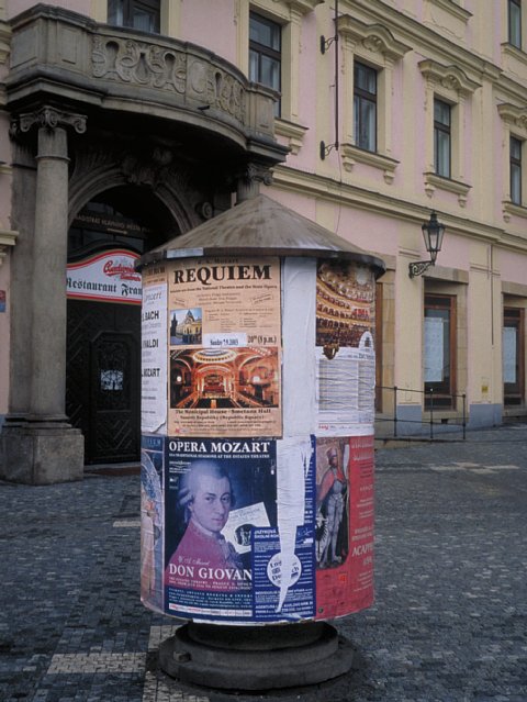 48-12 Historic District, Prague, Czeck Republic, September 2003/ Leica Minilux 40mm Fuji RHPIII