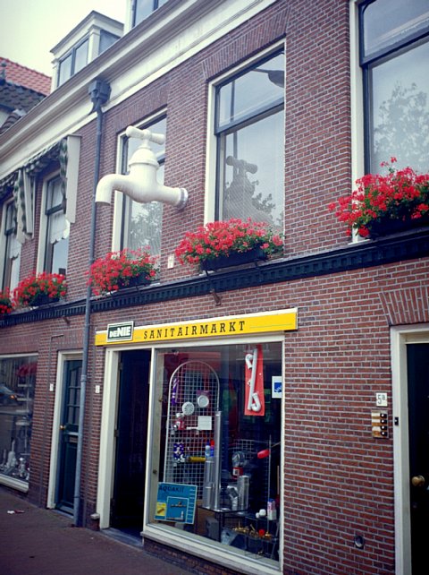 51-1 Leiden, the Netherlands, August 2000/ Bessa R Elmar 35mm Kodak EBX
