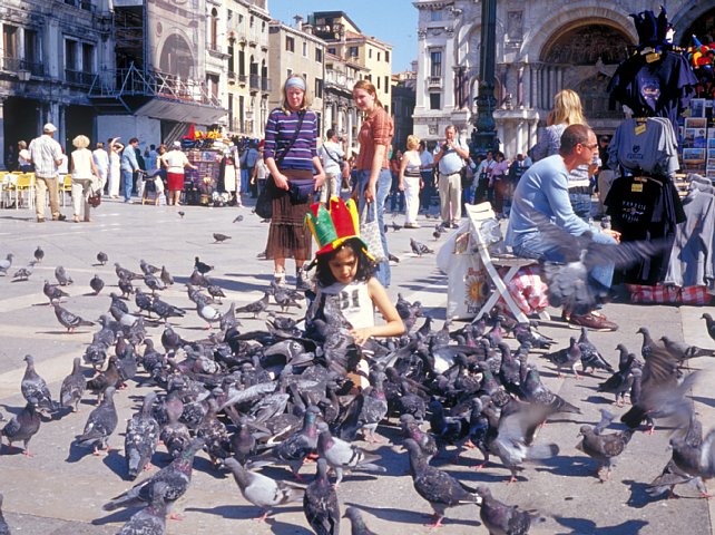 57-11 Venice, Italy, September 2003/ Bessa L Snapshot Scopar 25mm Kodak EBX