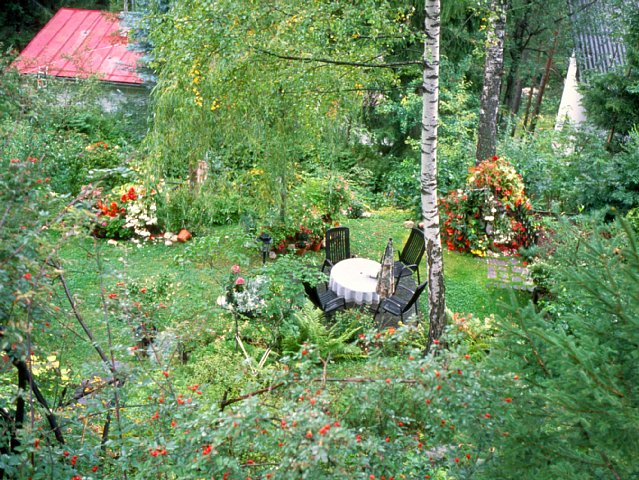 59-9 Semmering, Austria, September 2003/  Leica Minilux 40mm Fuji RHPIII