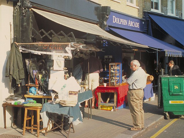 6-7 Notting Gate Hill, London, United Kingdom, June 2003/ Bessa R 43mm Kodak Fuji RHP III